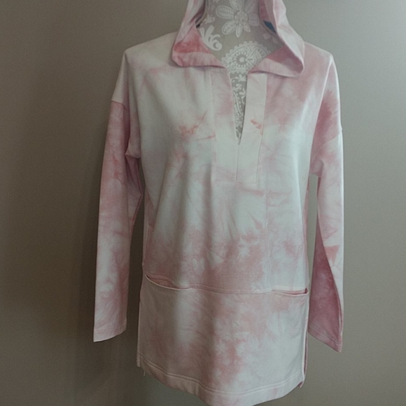 MELLODAY Tops - NWT MELLODAY tye dye hoodie. Size M
